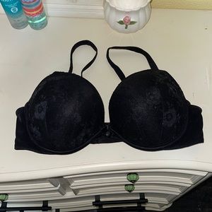 Victoria’s Secret push up bra
